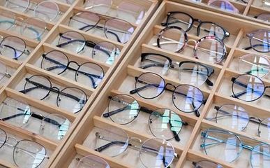 阿里眼鏡聯(lián)合會 創(chuàng)新模式引領(lǐng)眼鏡行業(yè)變革，實現(xiàn)多方共贏