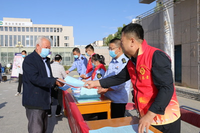 高臺縣市場監(jiān)管局開展“質(zhì)量月”法律咨詢宣傳活動 助力新時代文明實(shí)踐