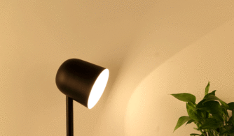 光影新美學(xué) 個(gè)性創(chuàng)意簡(jiǎn)約臺(tái)燈，點(diǎn)亮工作與生活的詩(shī)意角落